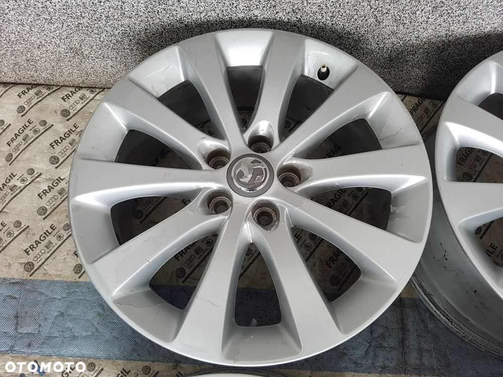 FELGI ALU ORYGINAŁ  OPEL ASTRA H ZAFIRA B MERIVA B 5X110  7jX17 ET35 - 3