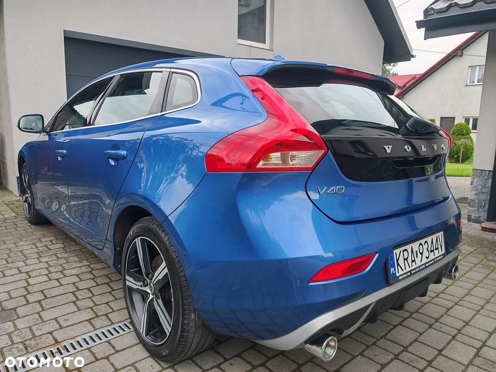 Volvo V40 D2 Drive-E SCR R-Design Momentum - 14