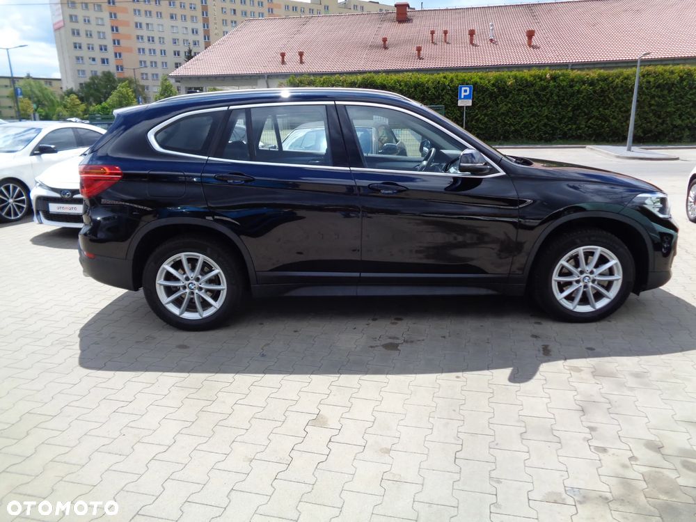 BMW X1 sDrive18d Sport Line - 8