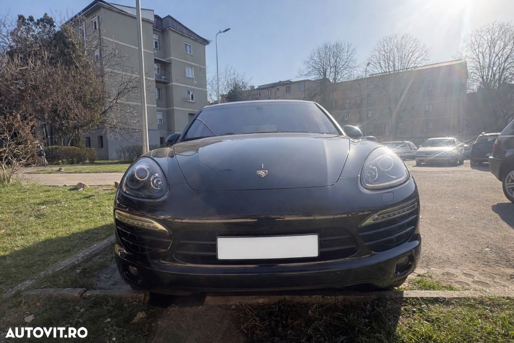 Porsche Cayenne 3.0 L V6 - 1