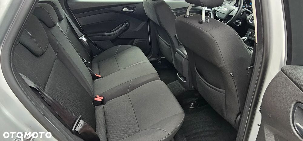 Ford Focus 2.0 TDCi Titanium ASS - 11