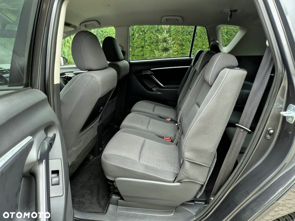 Toyota Verso 1.6 D-4D Premium 7os EU6 - 20