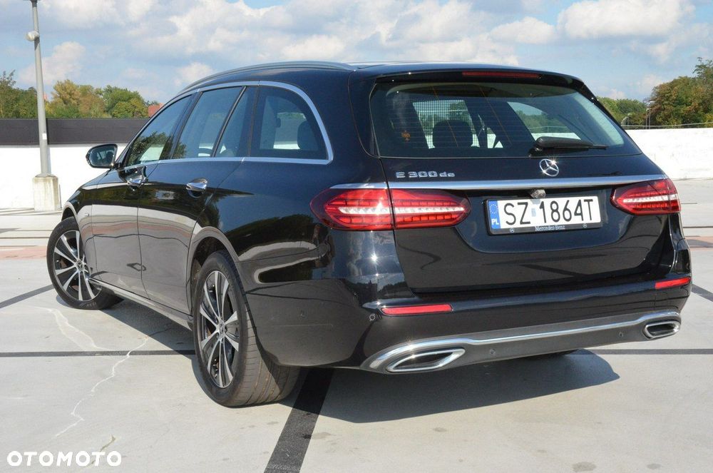 Mercedes-Benz Klasa E - 9