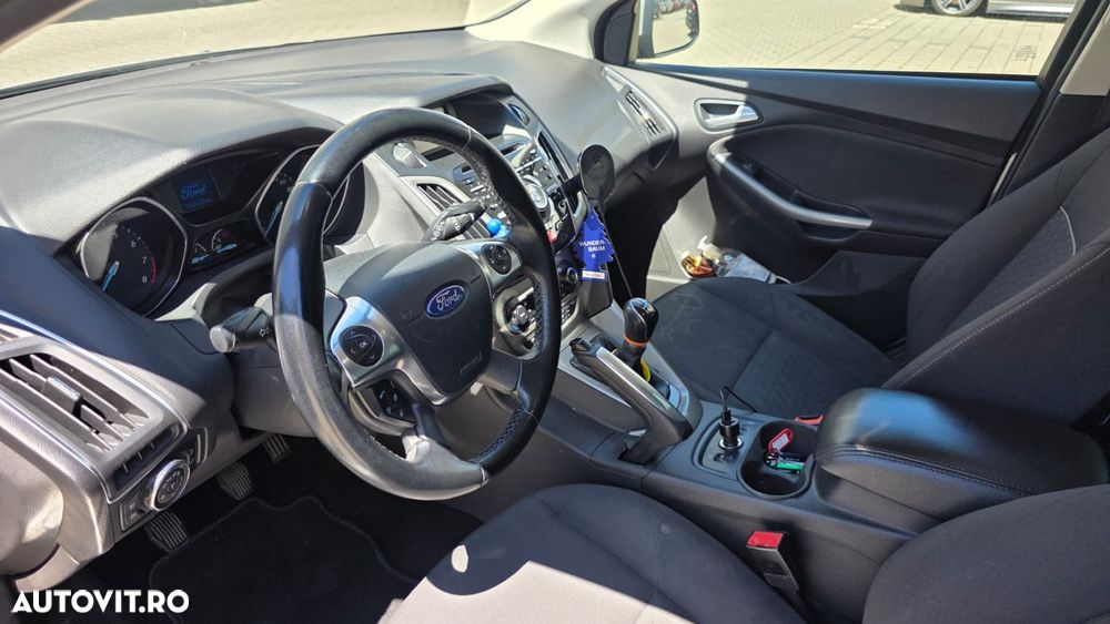 Ford Focus - 11