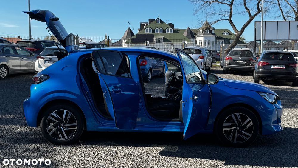 Peugeot 208 PureTech 130 EAT8 Allure - 12