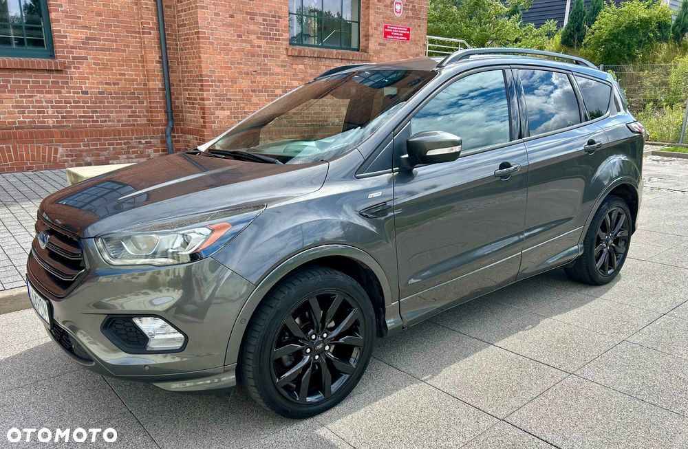 Ford Kuga 1.5 EcoBoost 2x4 Titanium - 39