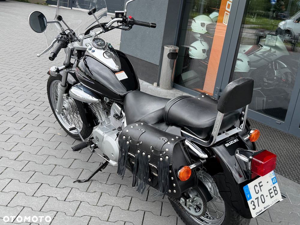 Suzuki Intruder - 29