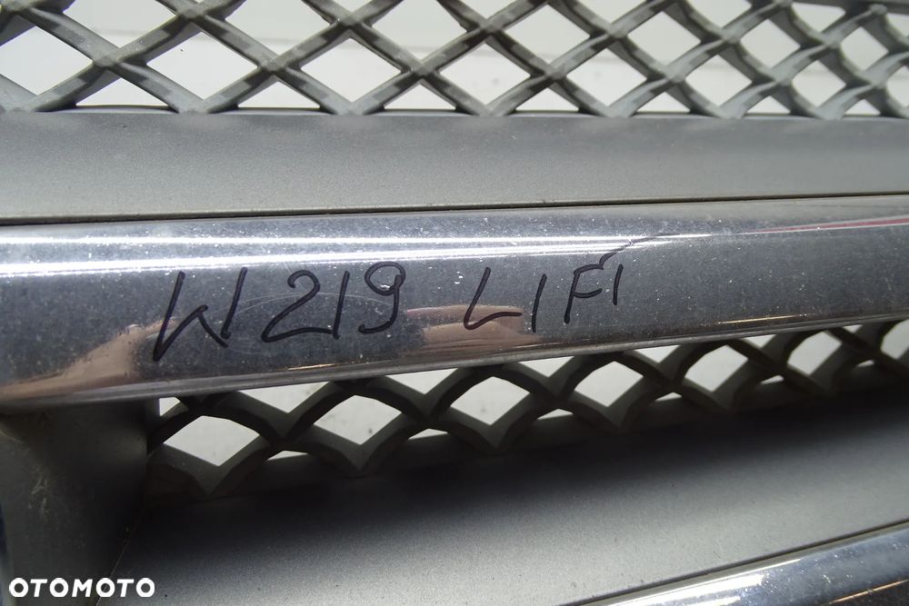 Mercedes CLS W219 Grill Atrapa Chłodnicy - 9