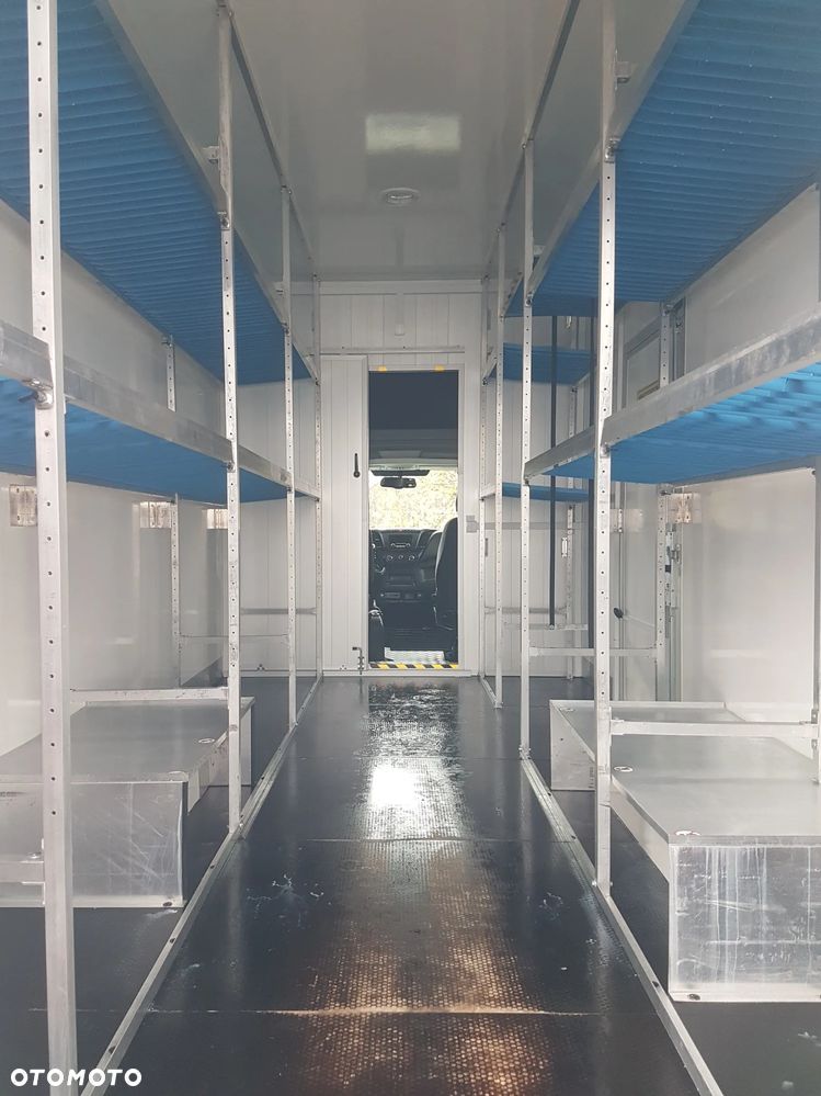 Iveco DAILY KONTENER NISKOPODŁOGOWY 4,43x2,24x2,43 SKLEP FOODTRUCK BAR KLIMA KONIOWÓZ KAMPER - 23