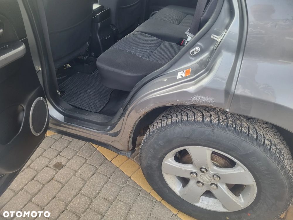 Suzuki Grand Vitara 1.9 DDiS Comfort DPF - 23