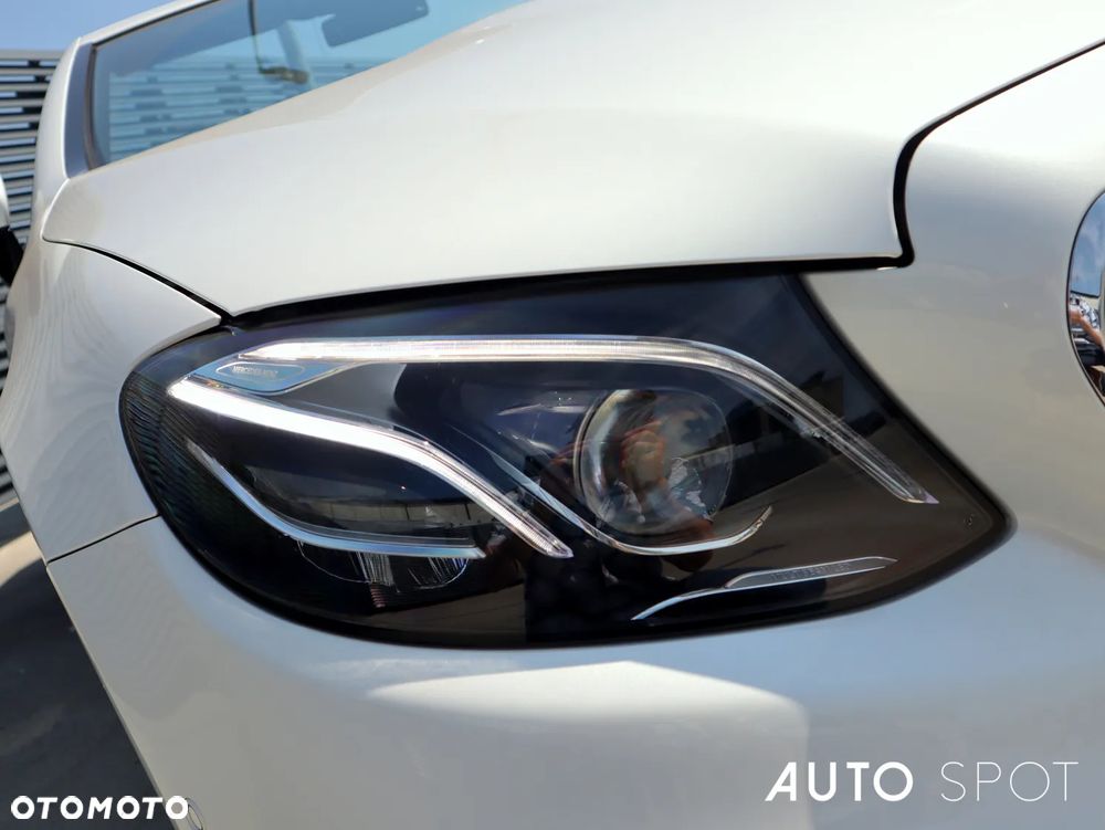 Mercedes-Benz Klasa E 400 4Matic 9G-TRONIC AMG Line - 13