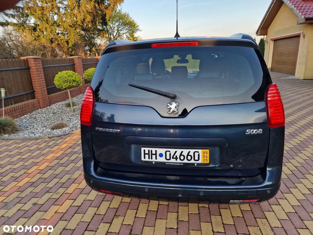 Peugeot 5008 HDI 160 Automatik Allure - 24