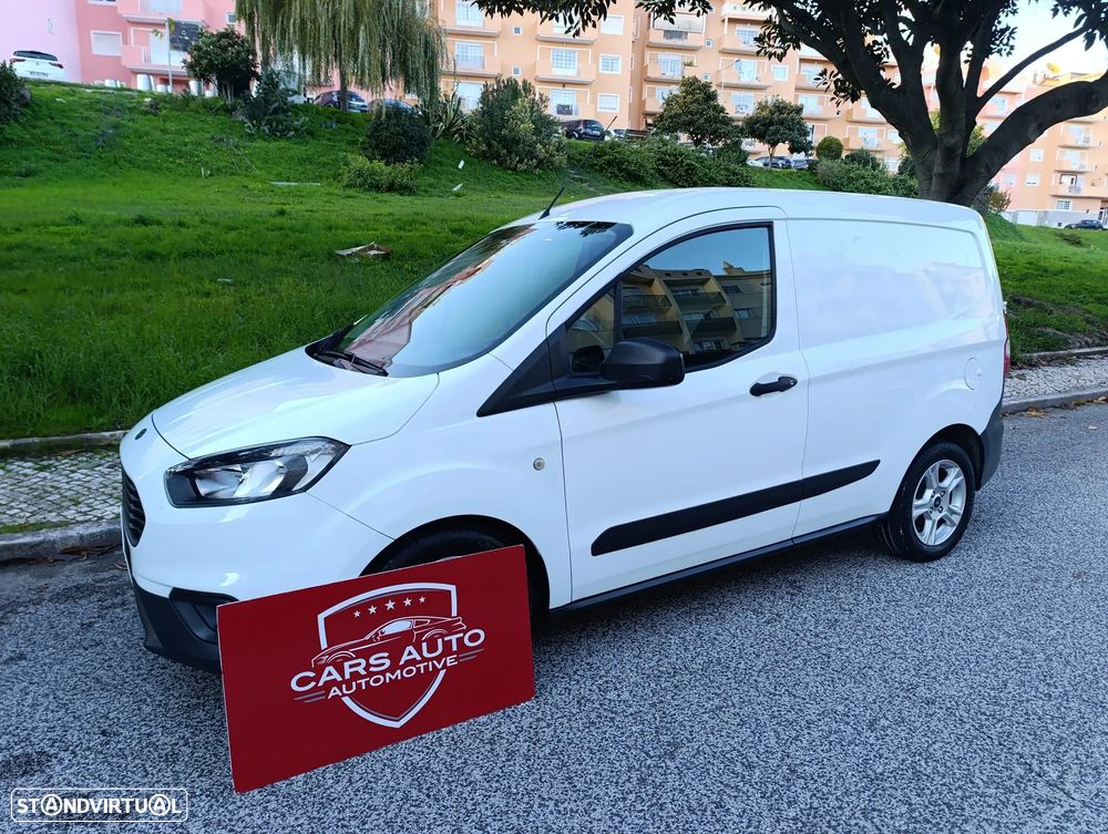 Ford Transit Courier - 1
