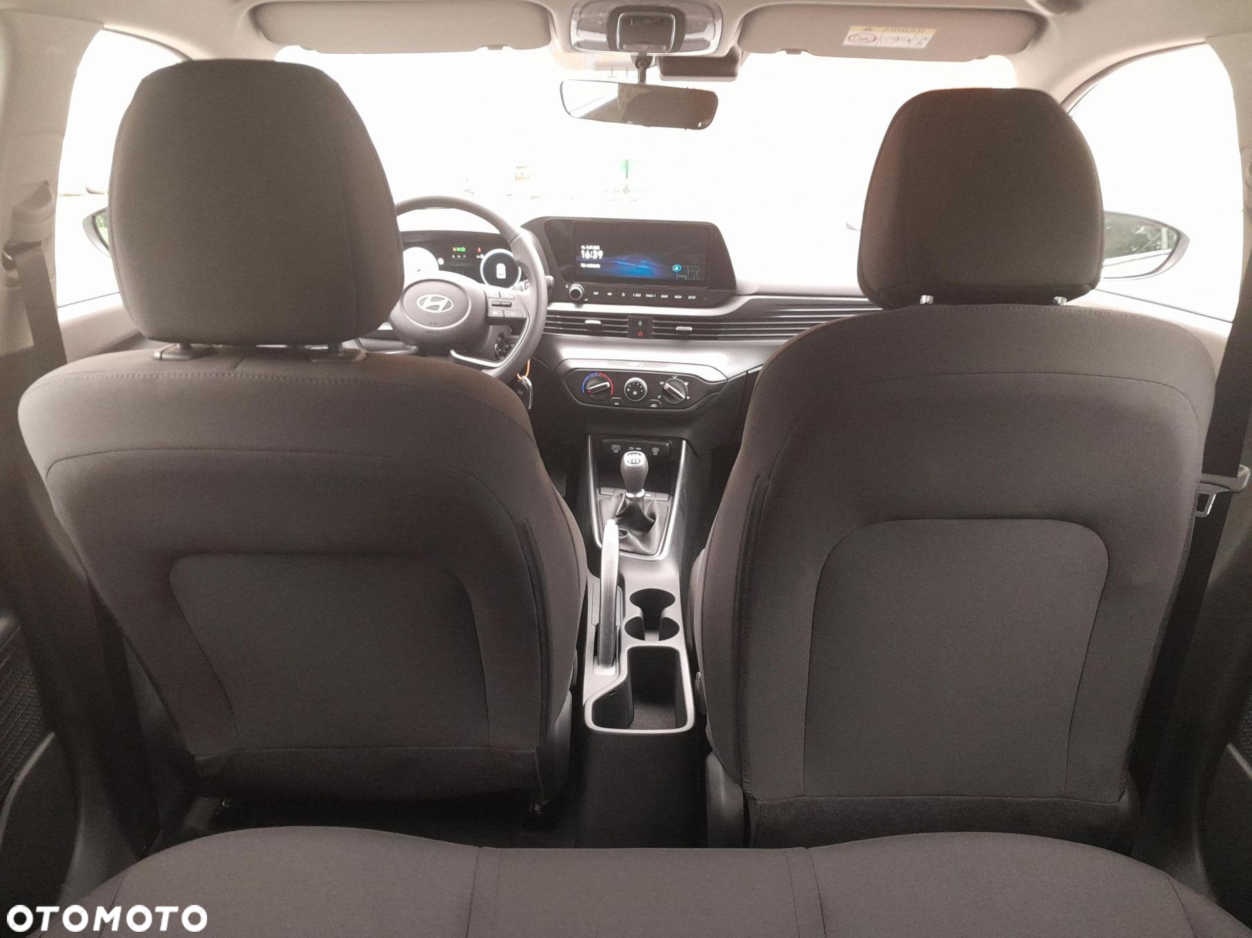 Hyundai i20 1.2 Modern - 29