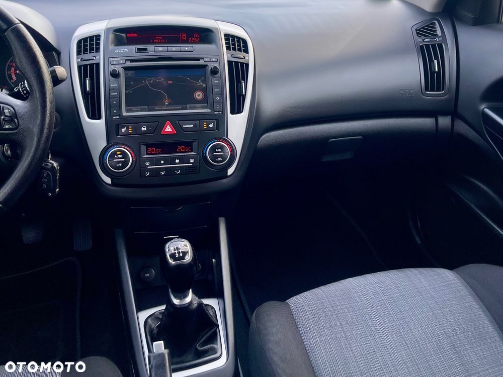 Kia Ceed 1.4 CVVT Attract - 20