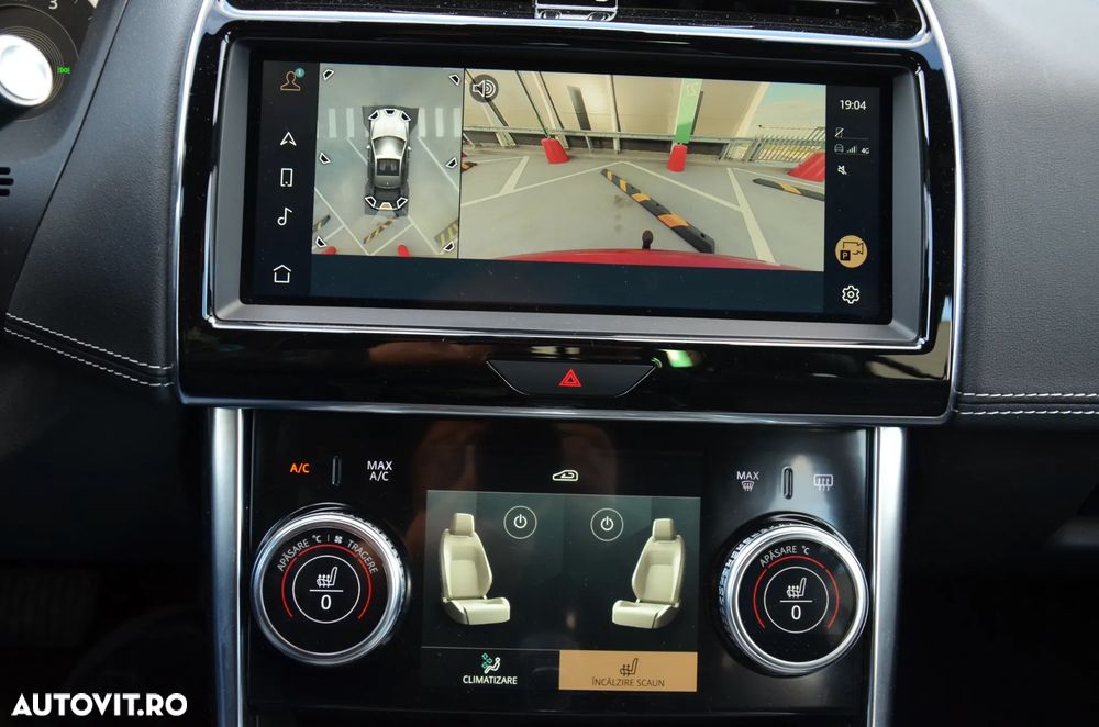 Jaguar XE D200 RWD MHEV R-Dynamic HSE - 23