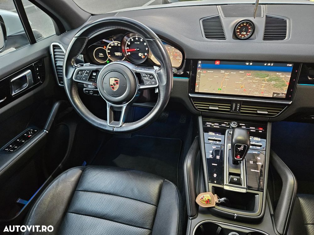 Porsche Cayenne Tiptronic S - 16