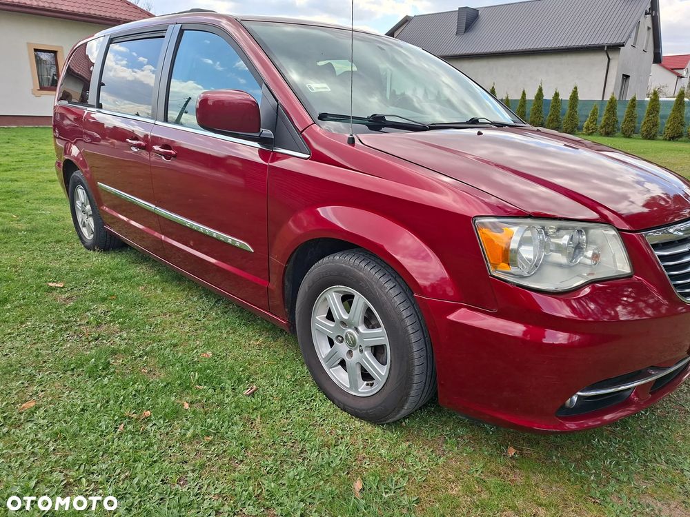 Chrysler Town & Country 3.6 Limited - 19