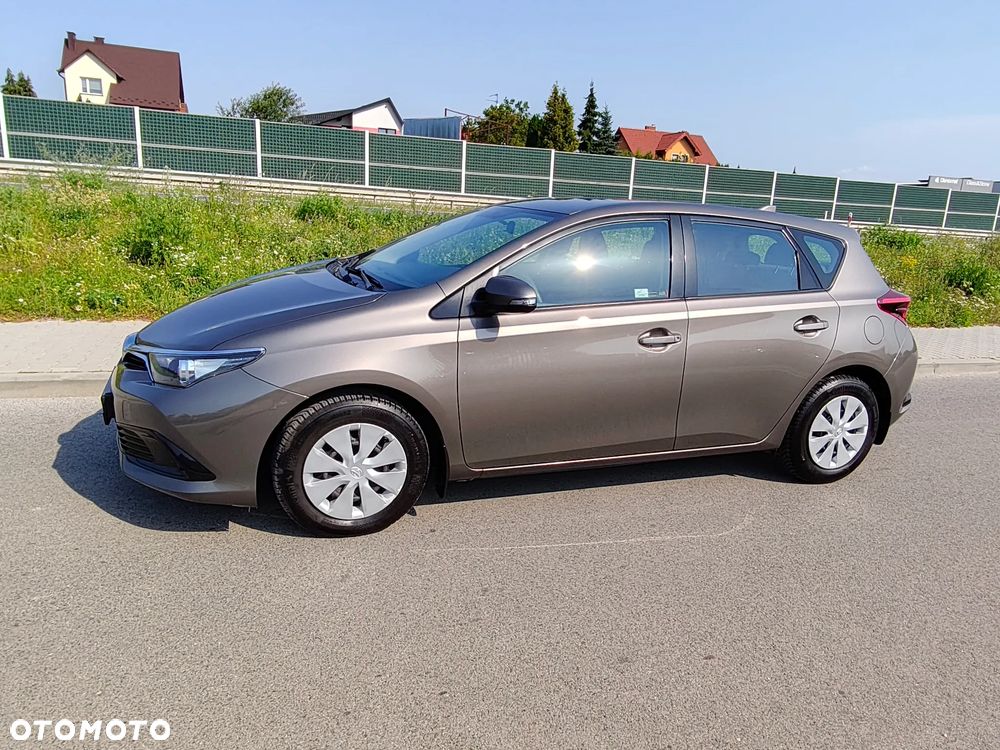 Toyota Auris 1.6 Classic Plus - 5