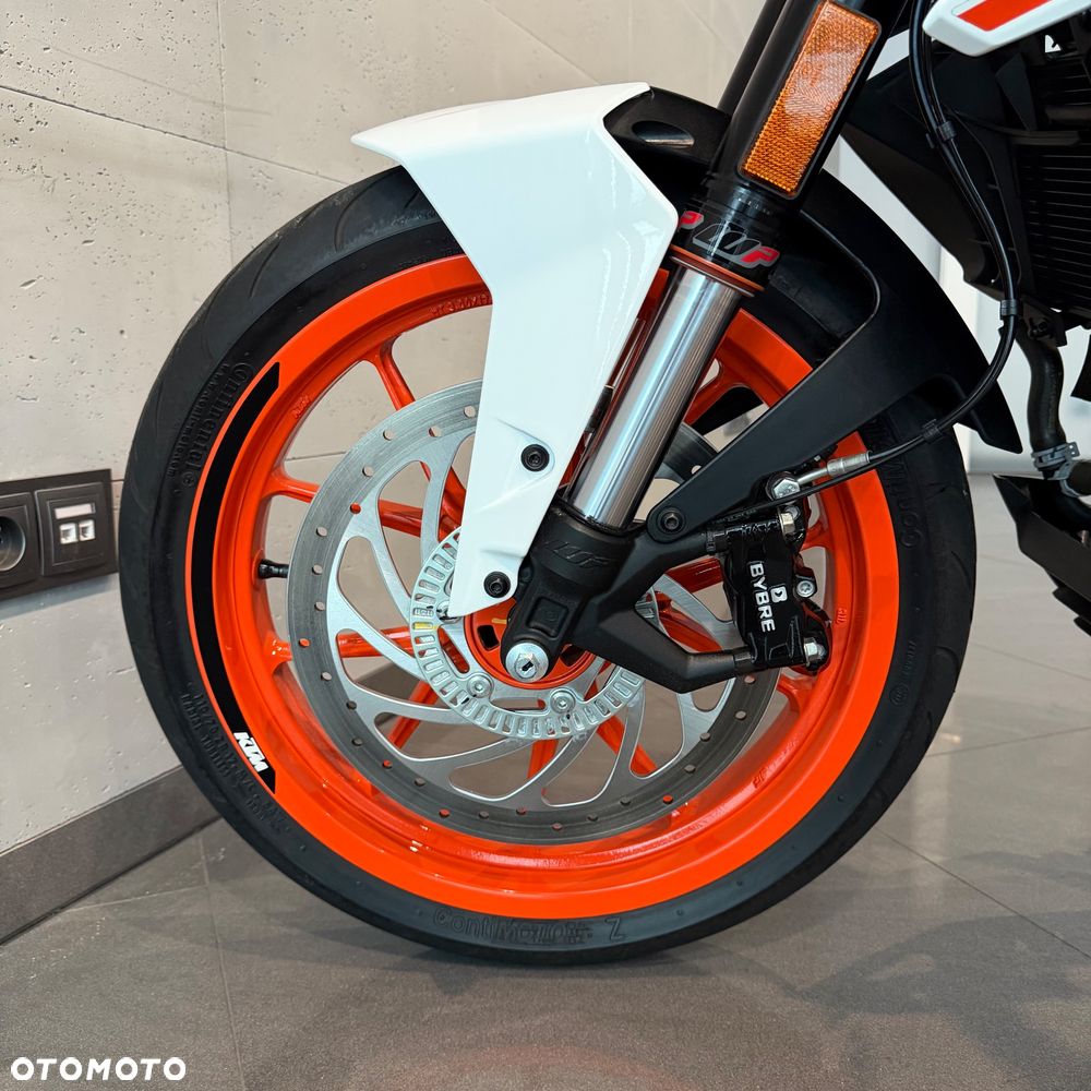 KTM Duke - 16