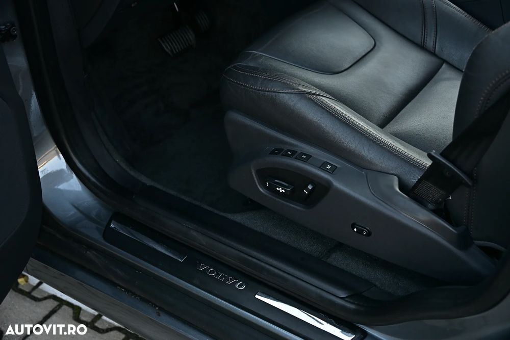 Volvo XC 60 D4 Geartronic Summum - 14