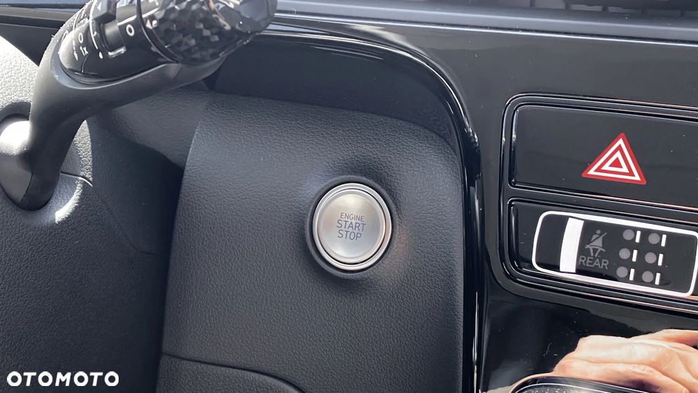 Hyundai Staria 1.6 T-GDI HEV Smart Business - 22