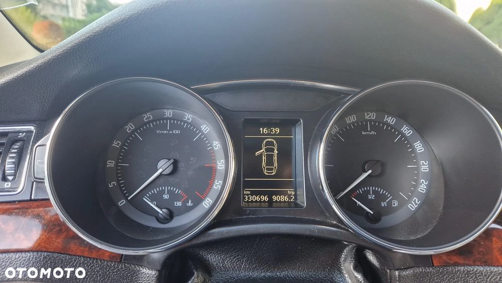 Skoda Superb - 13