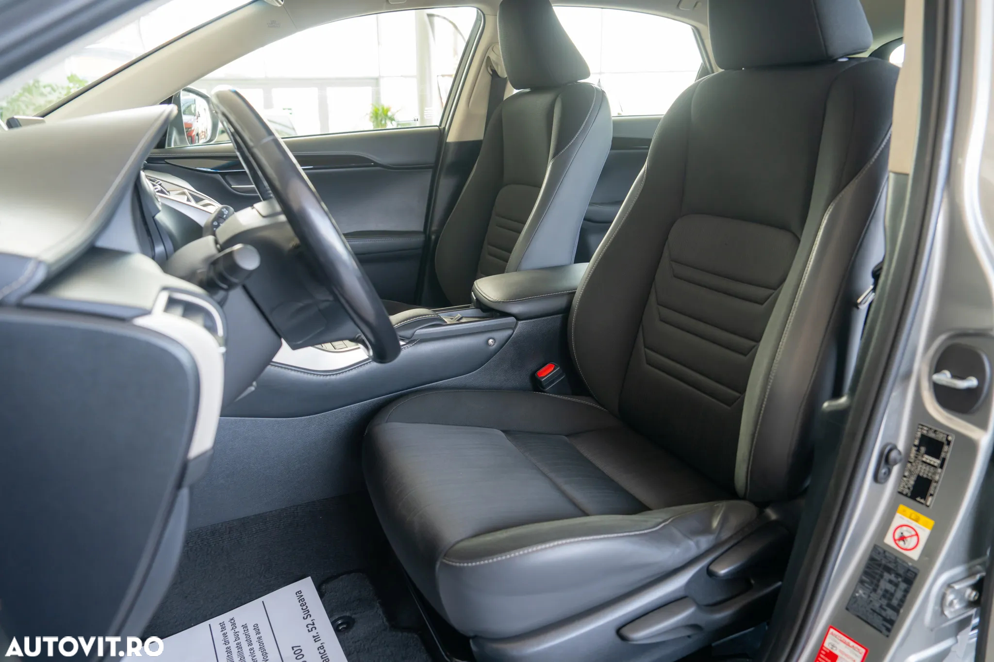Lexus Seria NX 300h AWD Business - 6