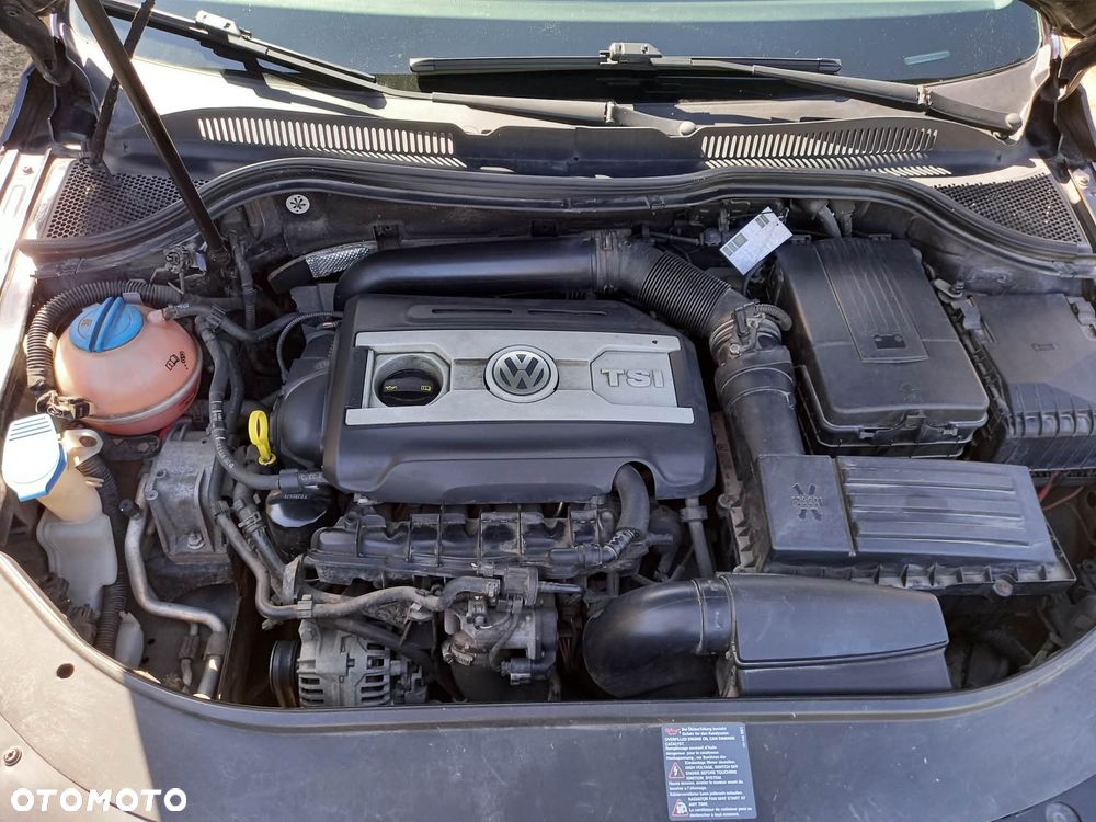 Volkswagen Passat 1.8 TSI Highline DSG - 2