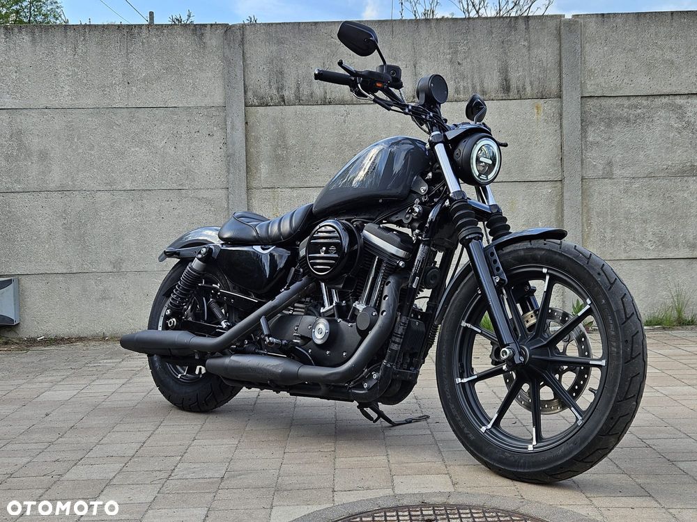 Harley-Davidson Sportster Iron 883 - 16