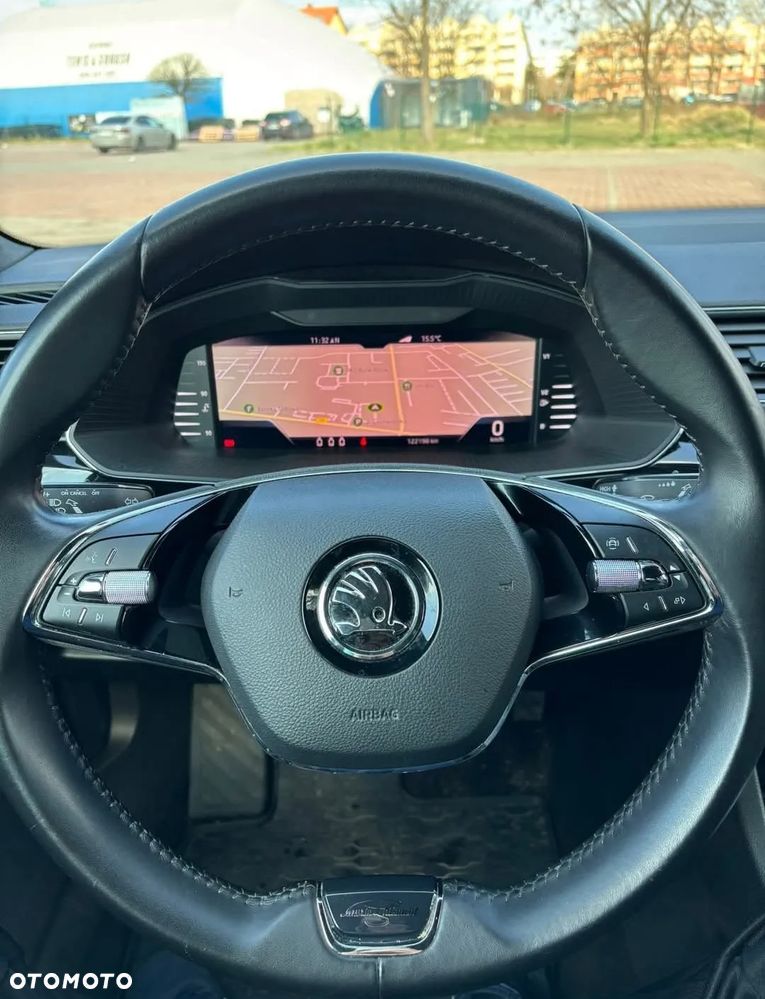 Skoda Superb 2.0 TDI SCR L&K - 4
