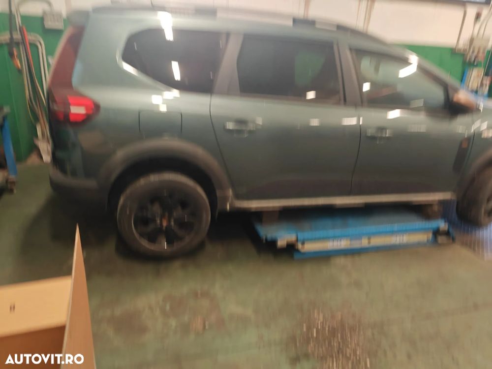 Dezmembrez Dacia Jogger , 1.6 ScE Hybrid ,H4MC632 , cutie automata - 9