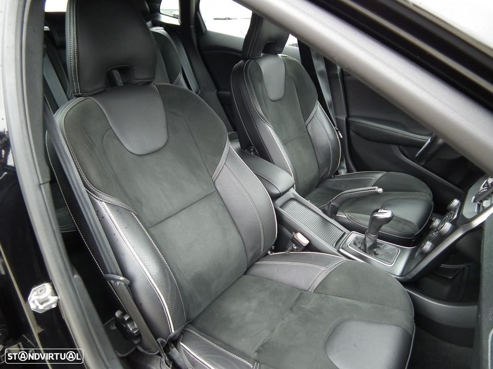 Volvo V40 2.0 D3 R-Design - 20