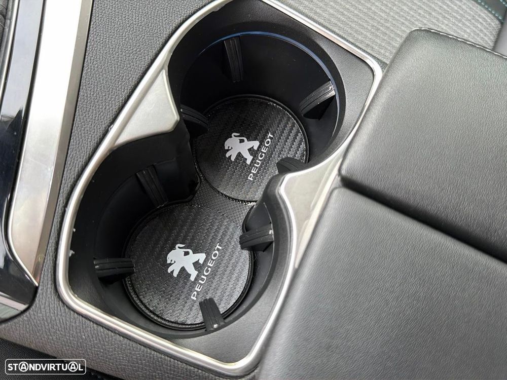 Peugeot 3008 1.2 PureTech Allure Pack - 19
