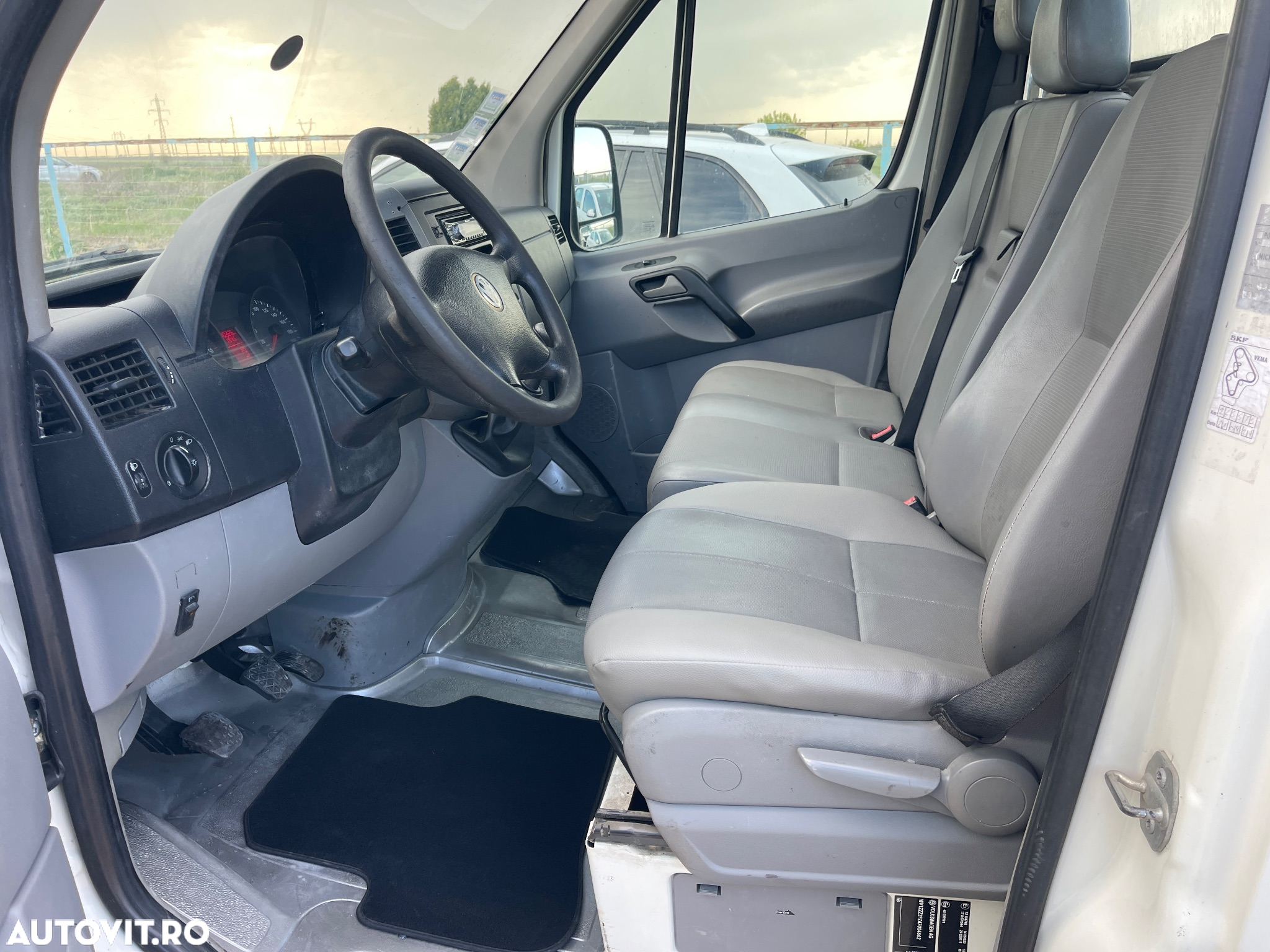 Volkswagen Crafter - 2