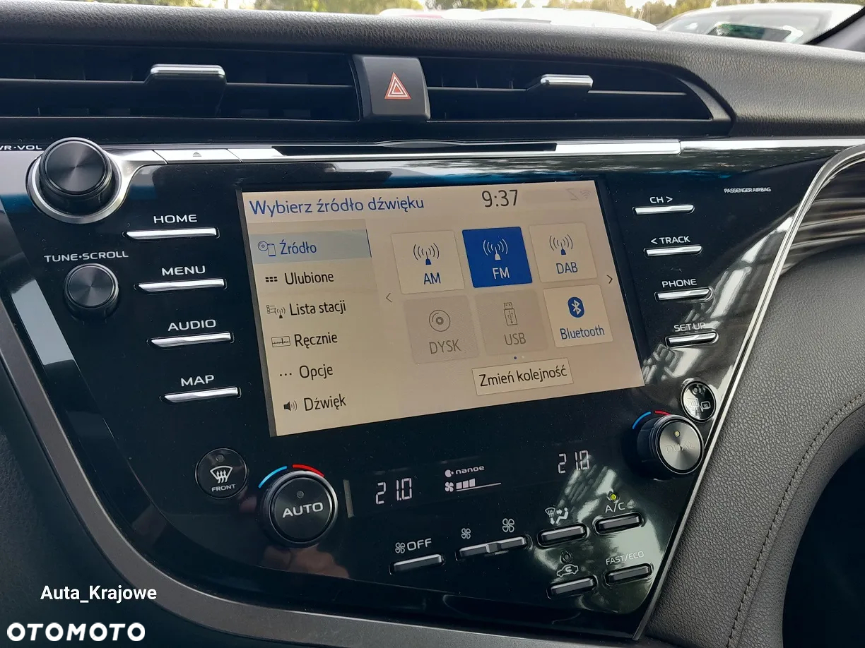 Toyota Camry 2.5 Hybrid Executive CVT - 14
