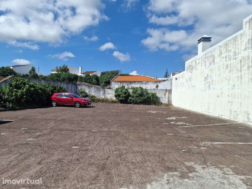 Prédio com Rendimento Garantido nos Arrifes, Ponta Delgada - Grande imagem: 4/19