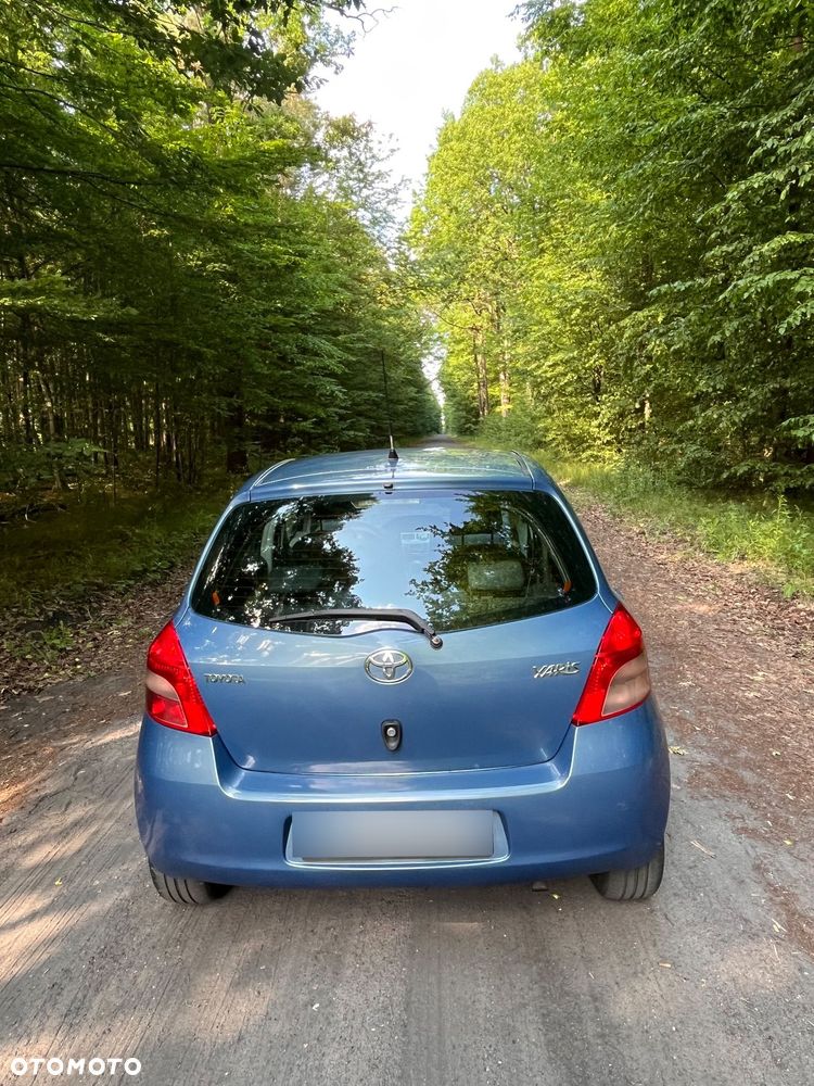 Toyota Yaris 1.3 Luna - 5