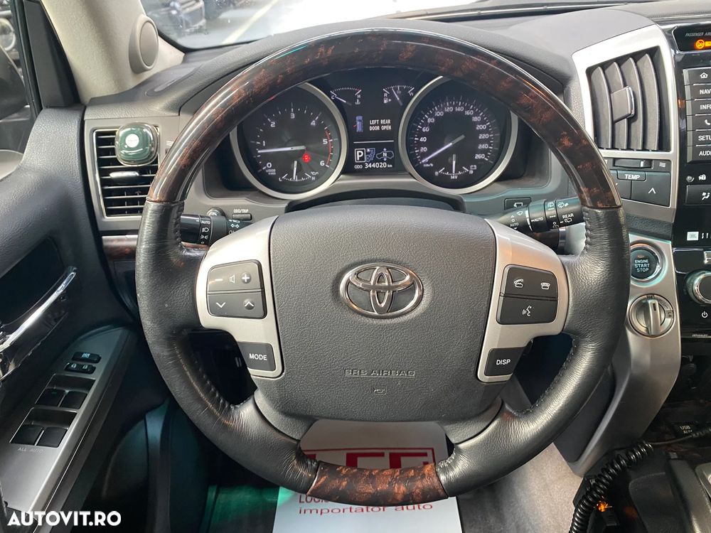 Toyota Land Cruiser 4.5 D-4D Luxury - 17