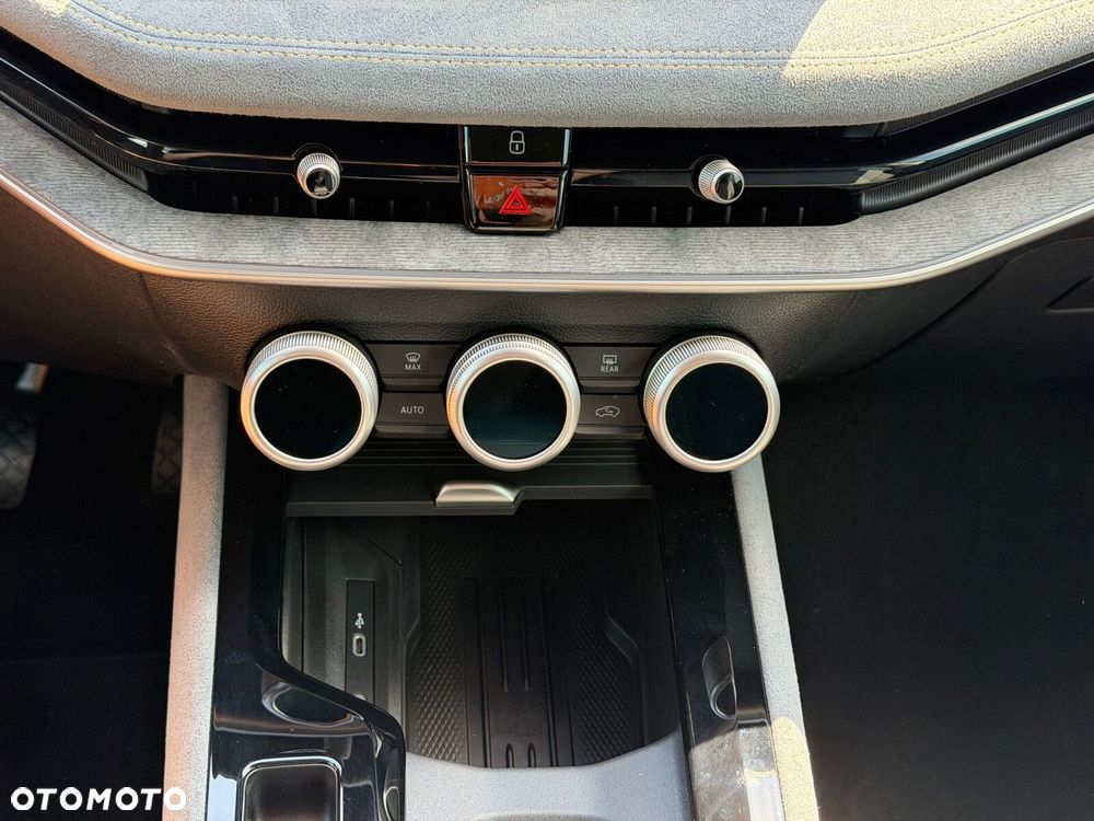 Skoda Superb 1.5 TSI mHEV Drive DSG - 17