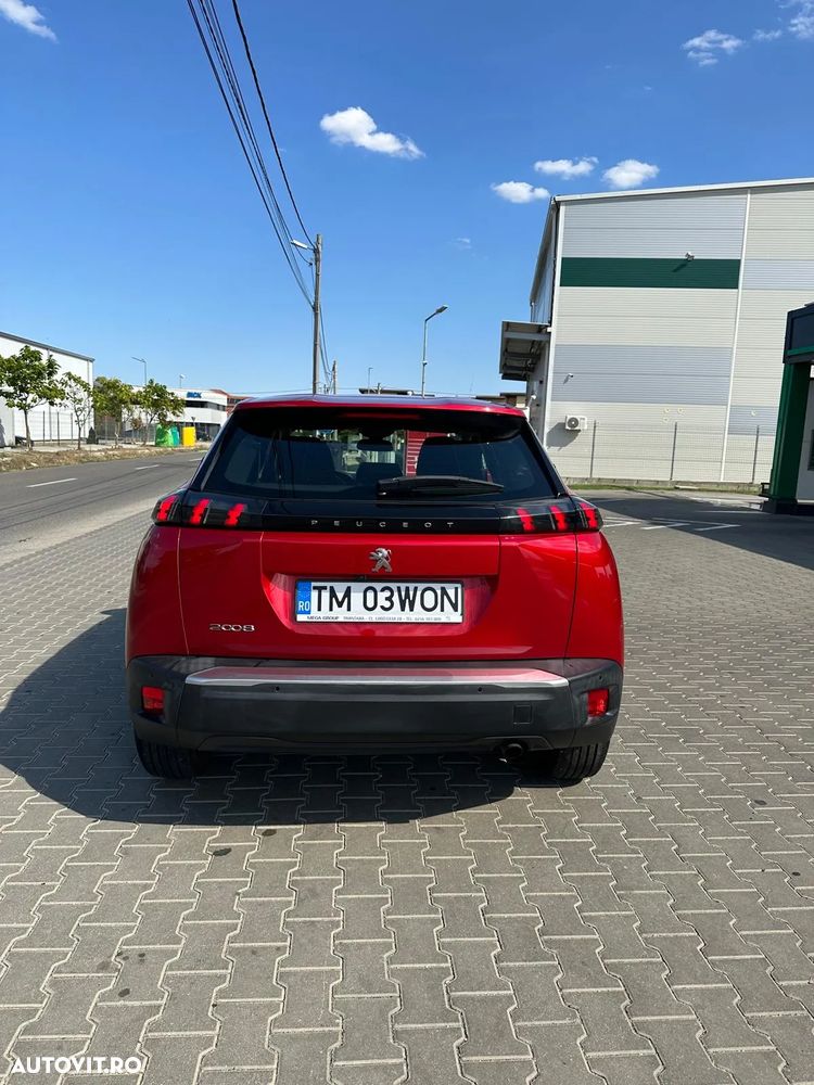 Peugeot 2008 1.2 L PureTech STT Active - 5