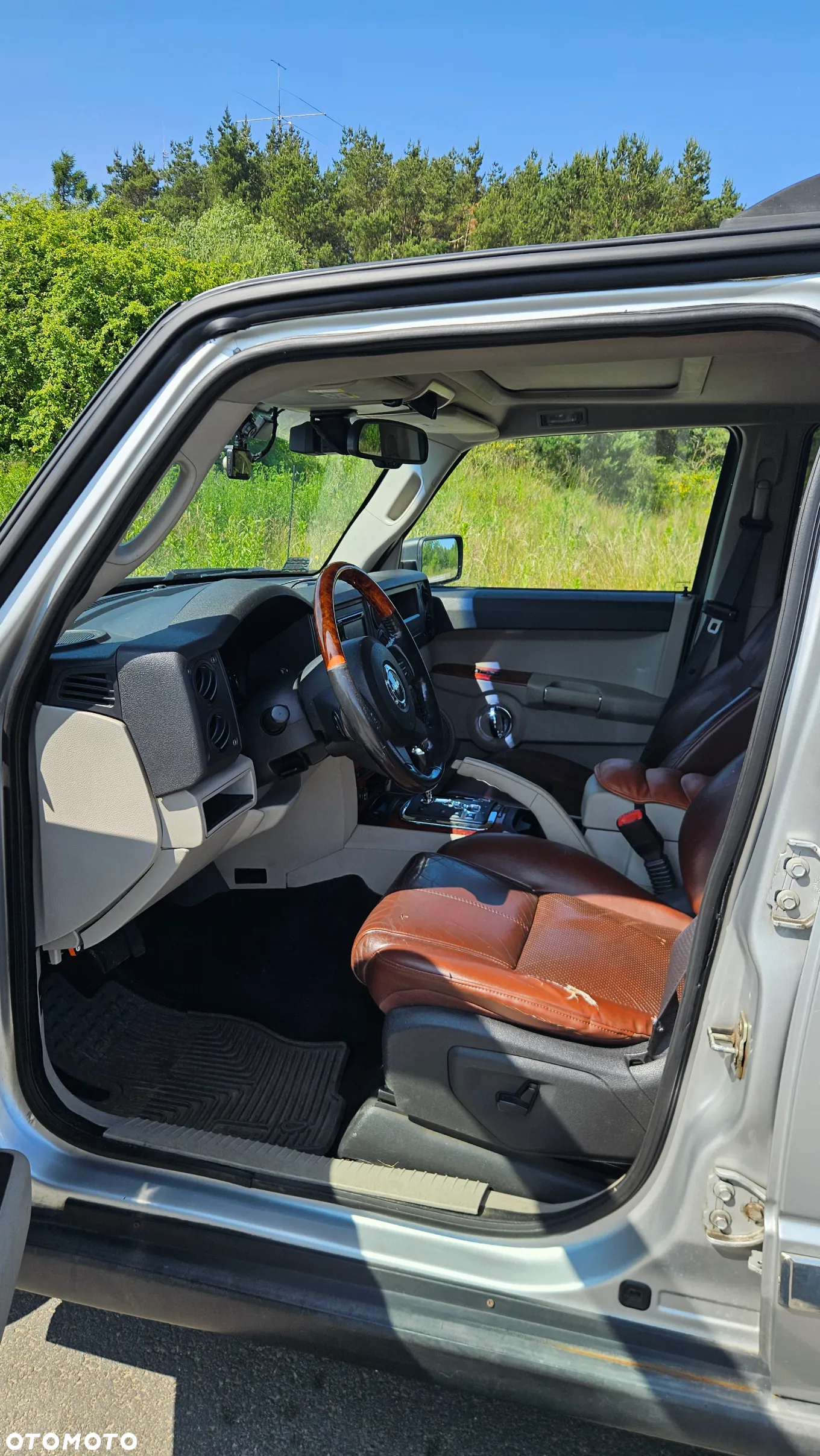 Jeep Commander 5.7 V8 Limited - 10