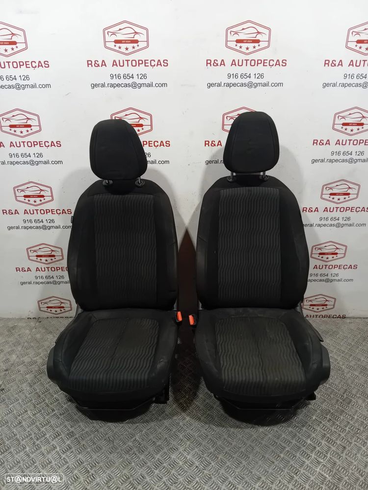 Conjunto de Bancos Peugeot 308 II SW em Tecido Original - 15