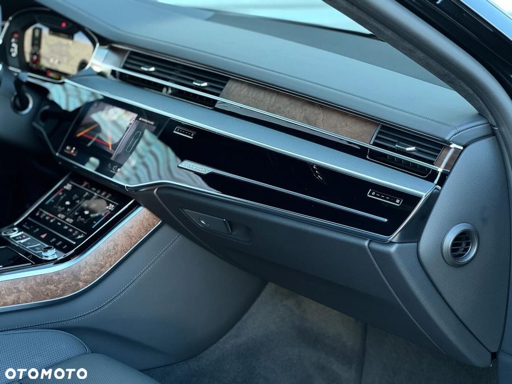 Audi A8 - 18