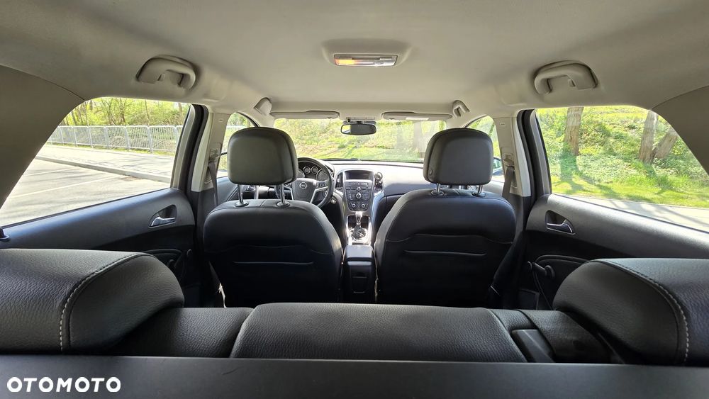 Opel Astra 2.0 CDTI Cosmo - 29