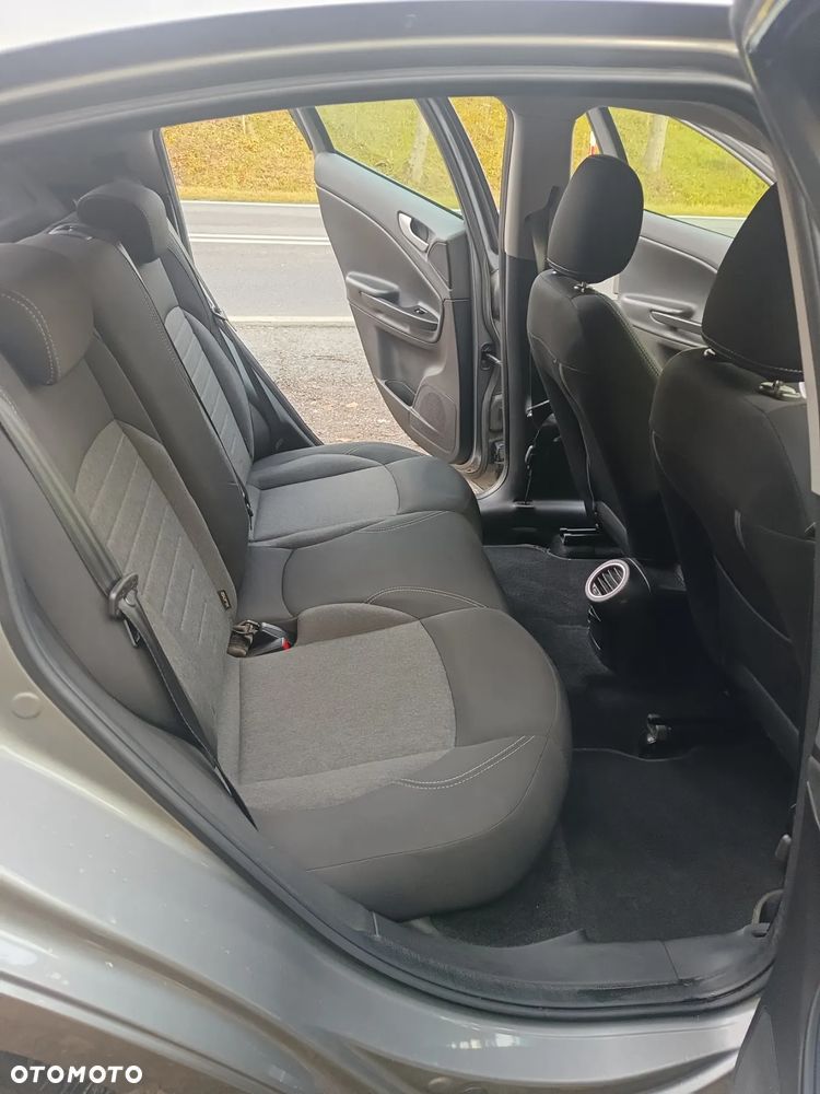 Alfa Romeo Giulietta 1.6 JTDM 16V - 28