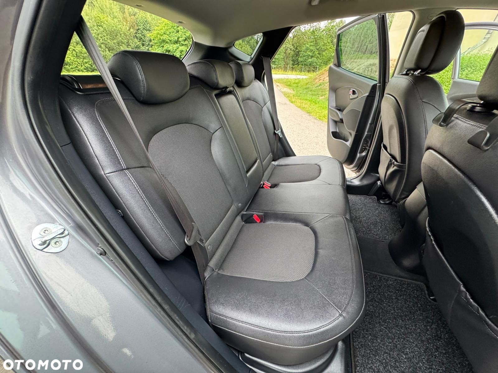Hyundai ix35 1.6 GDI Premium 2WD - 29
