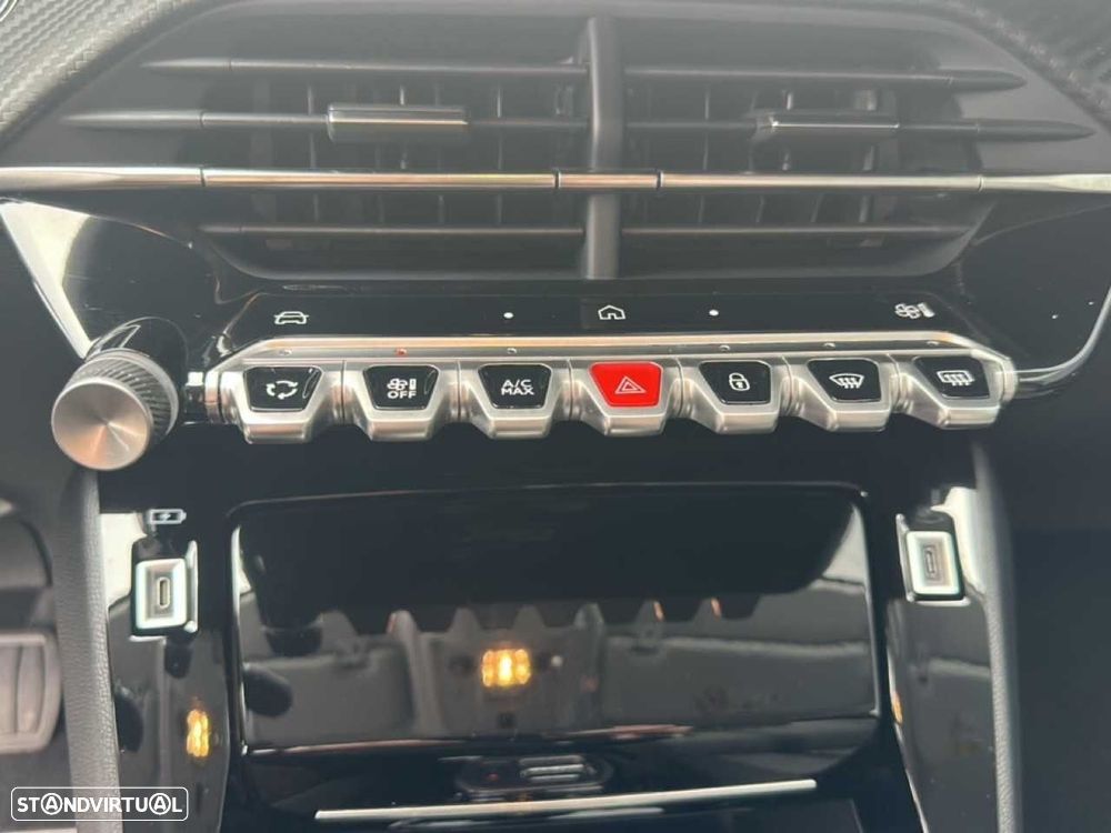 Peugeot 208 1.2 Hybrid Allure e-DCS6 - 16