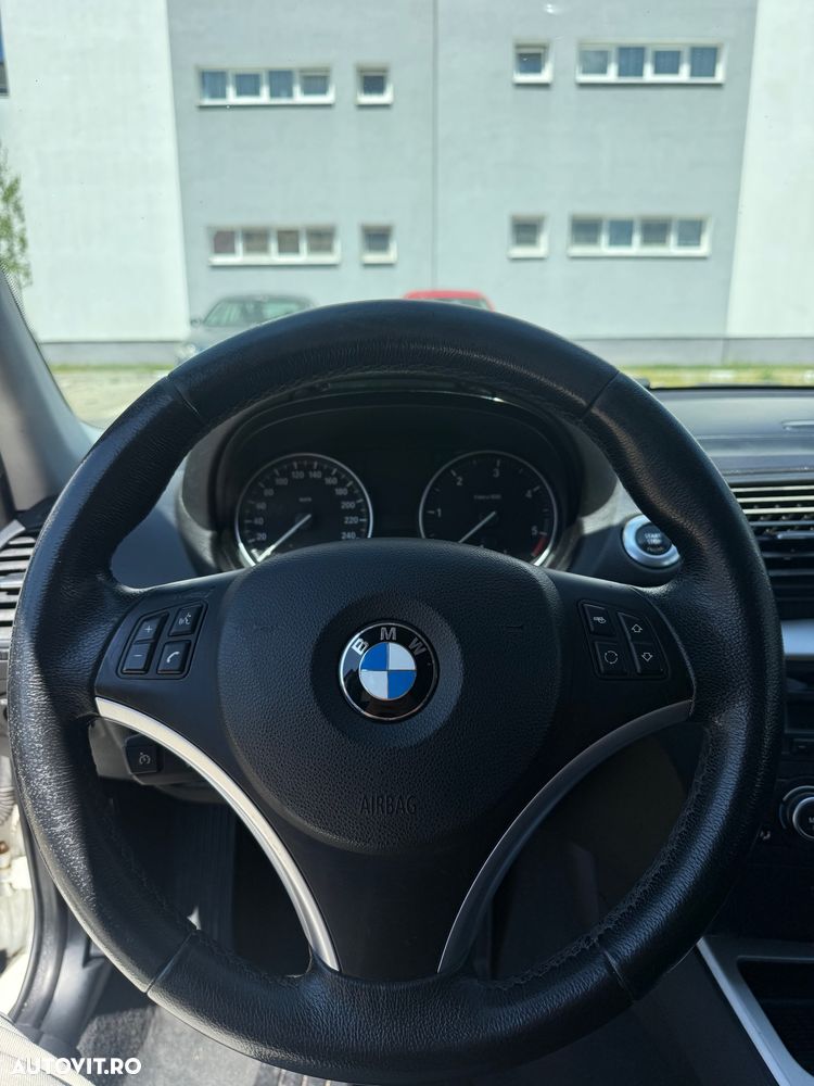 BMW Seria 1 - 12