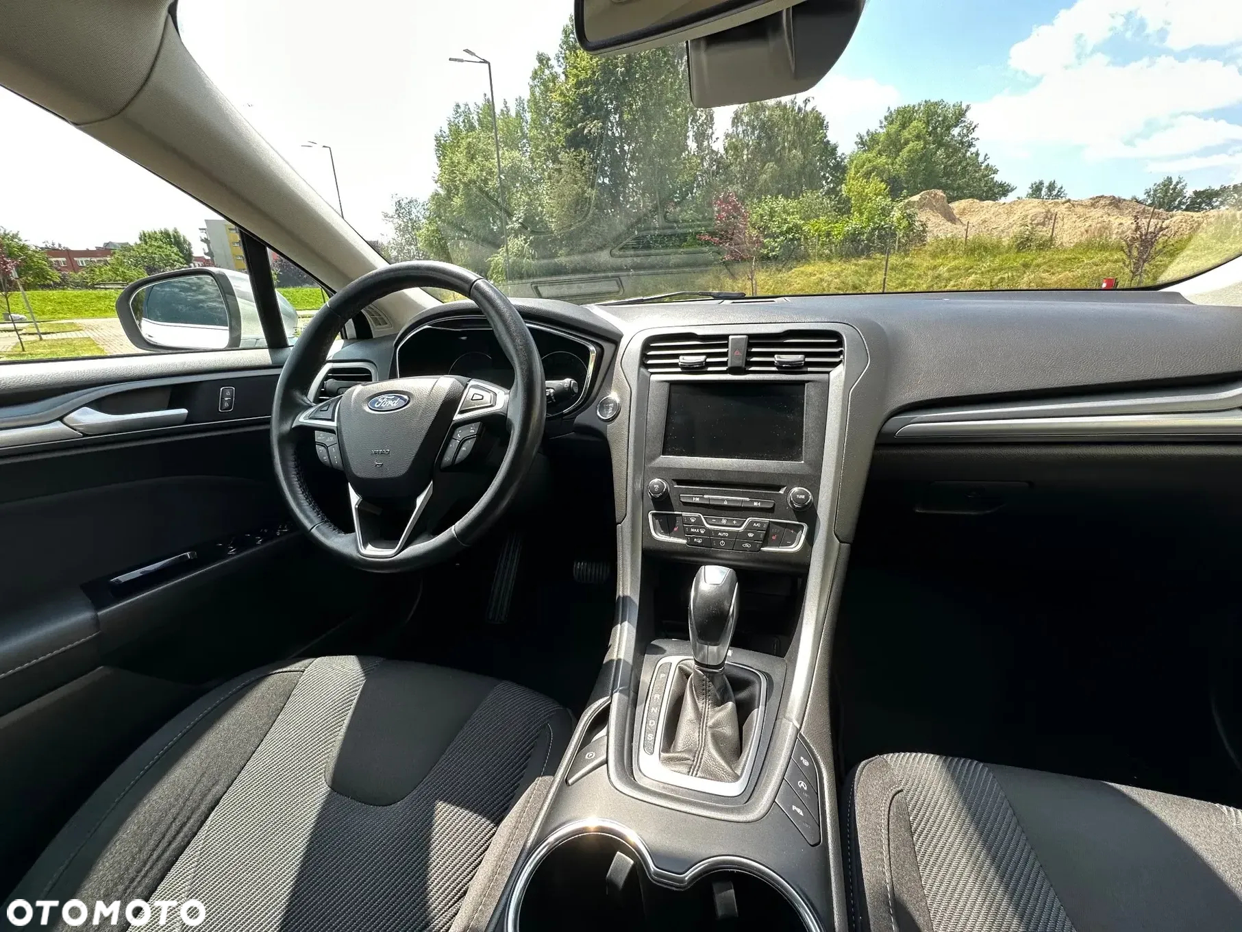 Ford Mondeo 2.0 EcoBoost Titanium - 29
